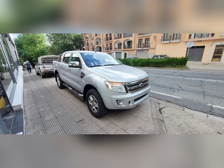 Ford Ranger 3.2 200cv foto 3